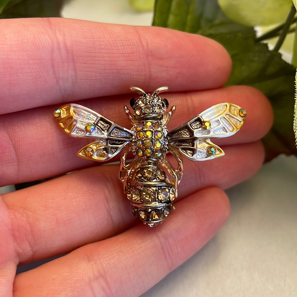 Bee Brooch pin jewelry